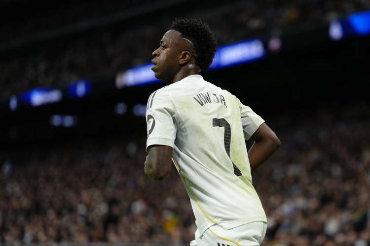 开云体育下载-法尔克：拜仁想签维尼修斯是谣言，可能是球员经纪人在造势