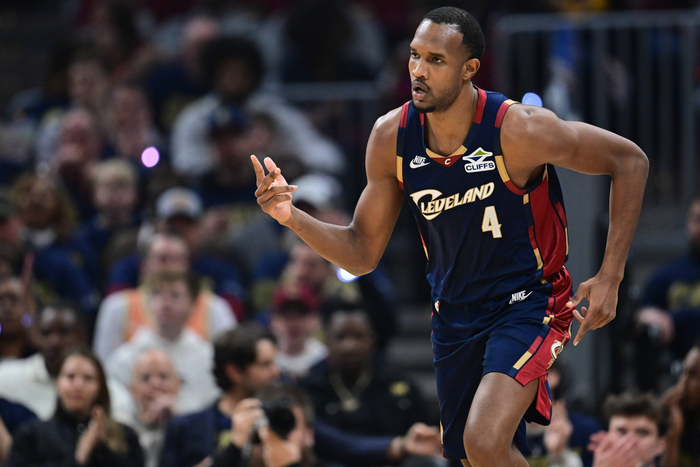 开云体育下载-骑士集体爆发，哈登米切尔状态火热，能否持续拿下天王山？|活塞|NBA季后赛|阿伦|半决赛|詹姆斯·哈登_新浪新闻